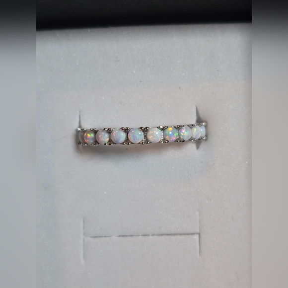 Sterling Silver Jewelry - Sterling Silver .925 Ring Band Synthetic Opal Stones size 8